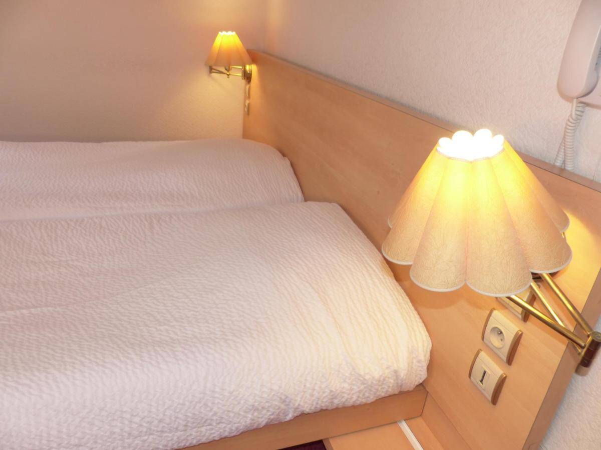 Hotel Logis Auberge De L'Isard แซ็ง-ลารี ภายนอก รูปภาพ