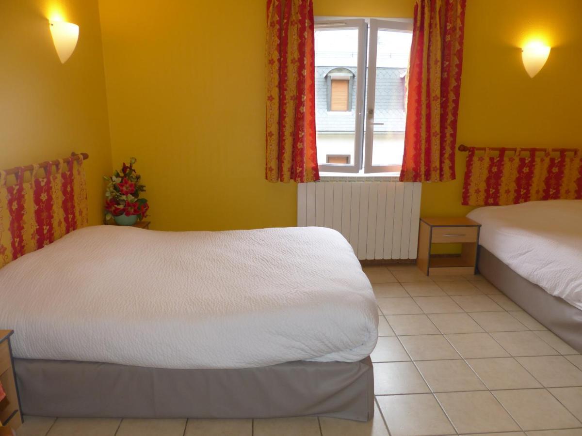 Hotel Logis Auberge De L'Isard แซ็ง-ลารี ภายนอก รูปภาพ
